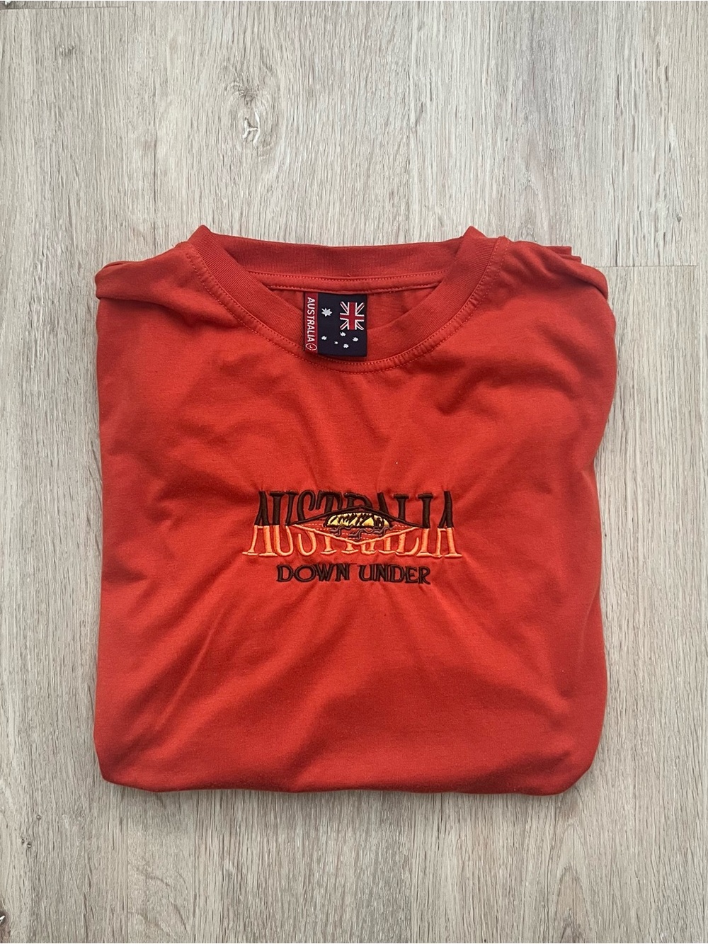 Vintage Y2K Australia Embroidered T-Shirt Mens Large Orange Aussie Retro Tee